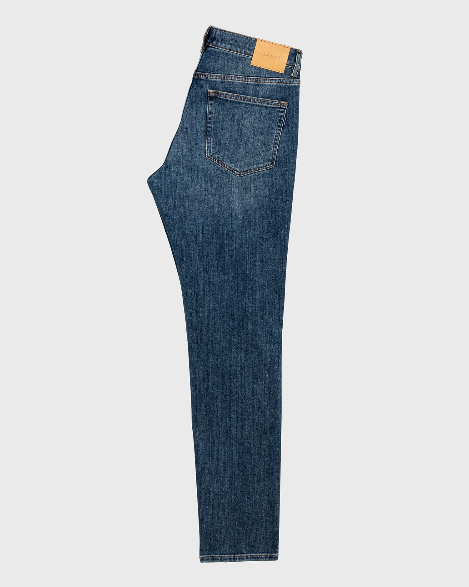 Slim fit mid rise straight leg