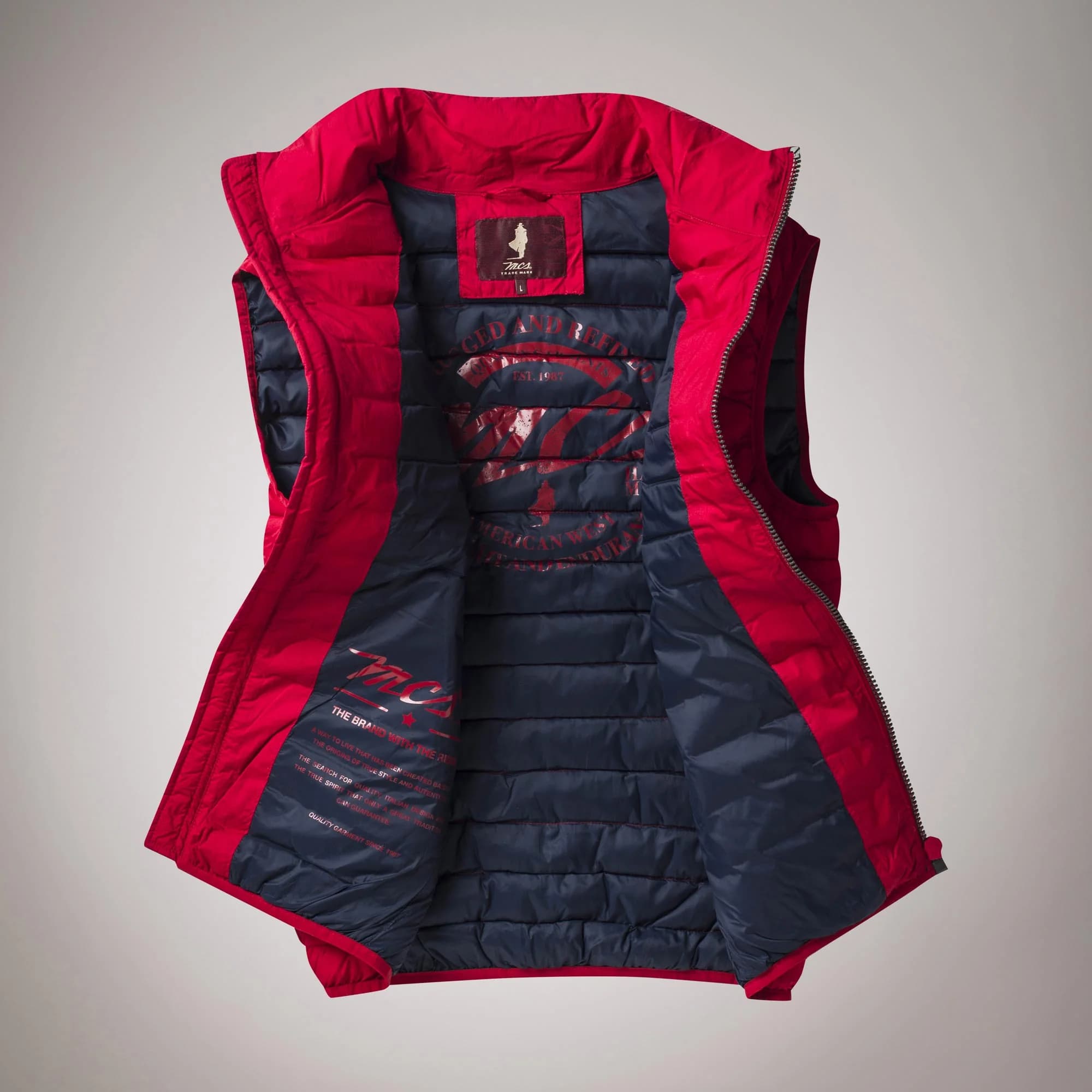 Sleeveless paddes gilet