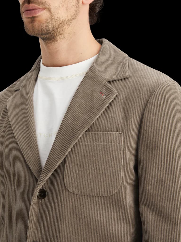 Unconstructed relaxed blazer