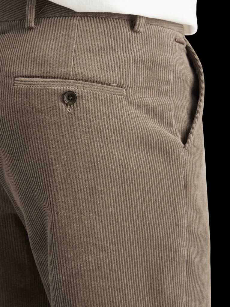 Straight fit corduroy