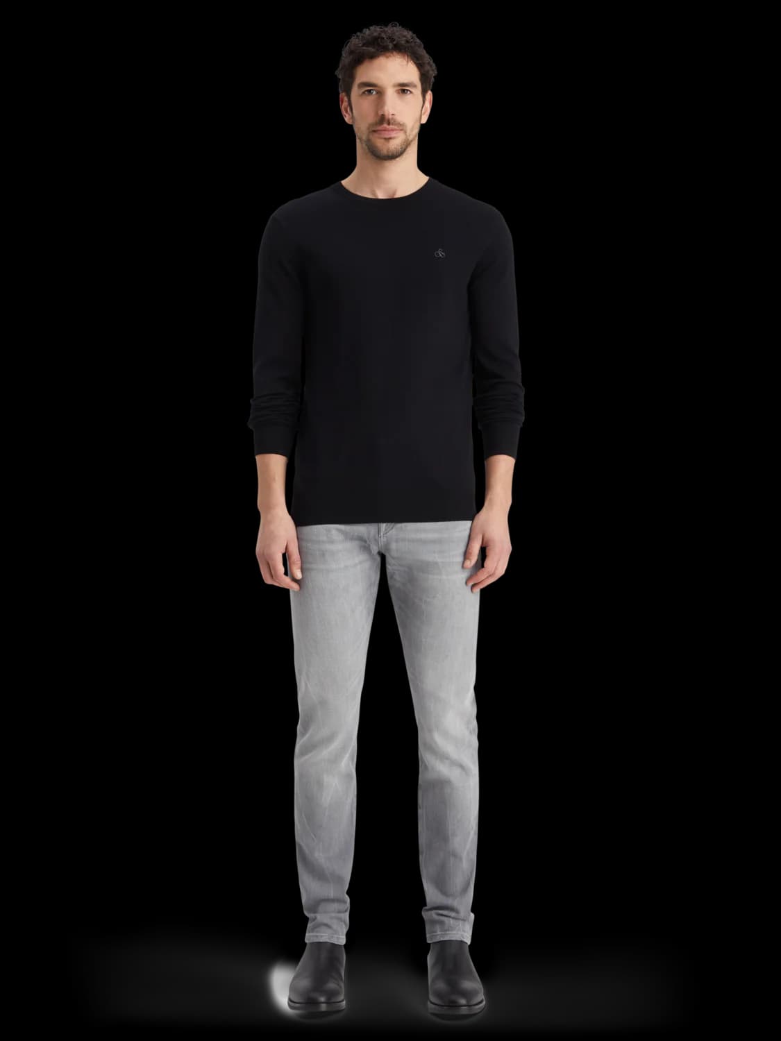 Core viscose pull c-neck