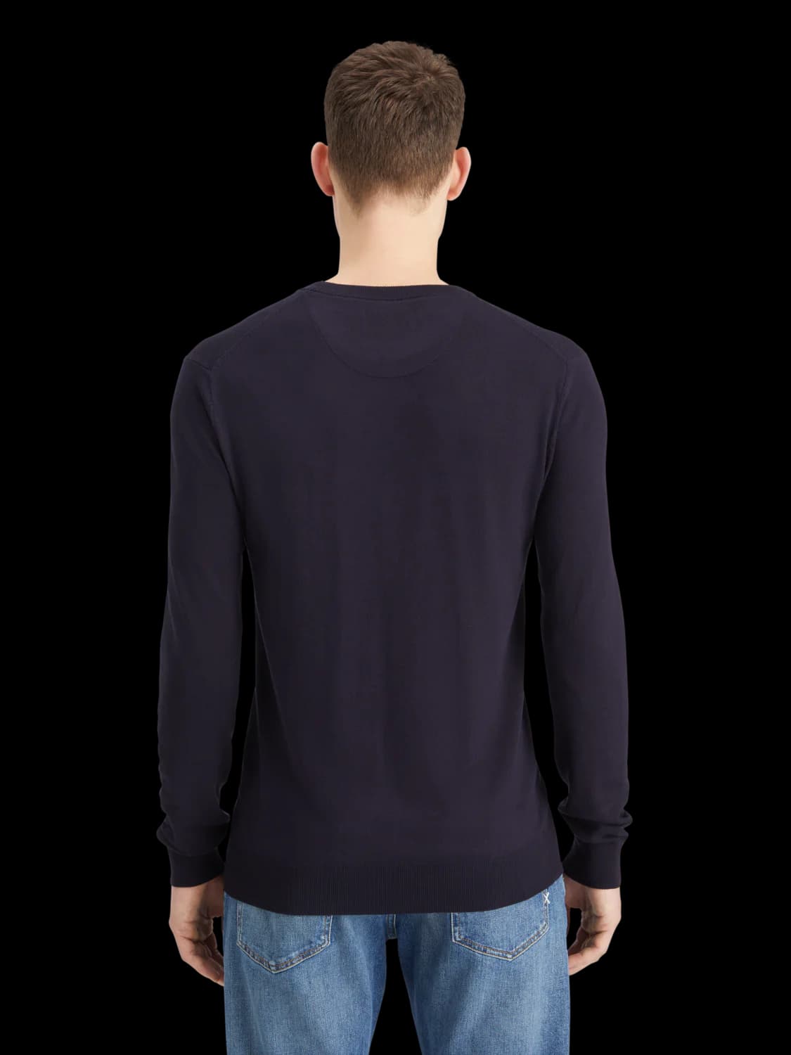 Core viscose pull c-neck