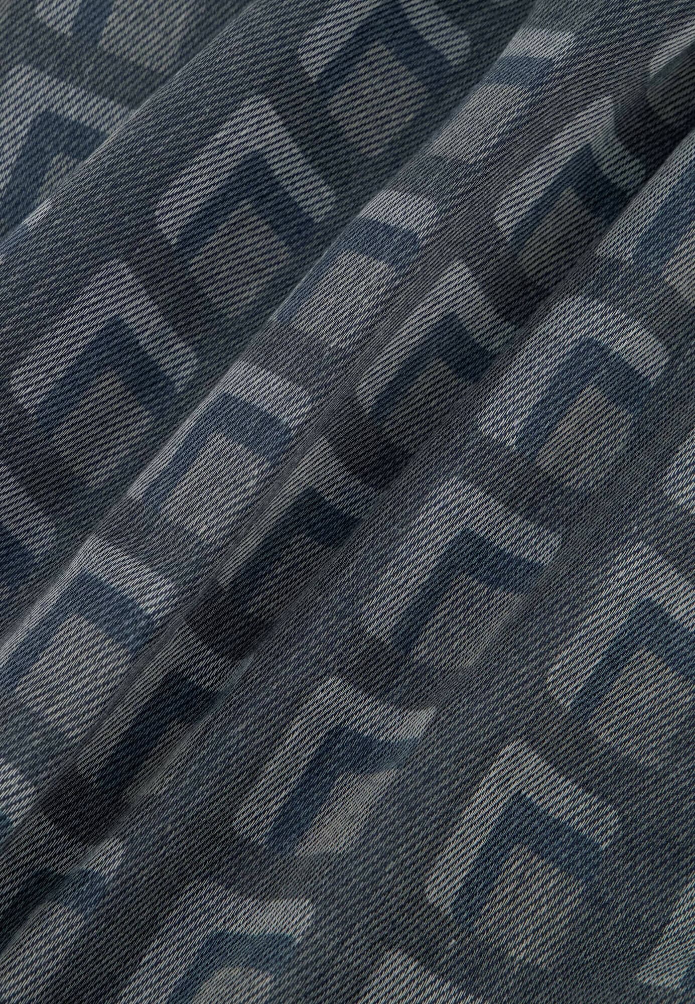 Woven shawl