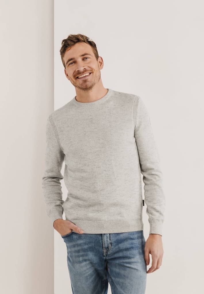 C-neck knit chine