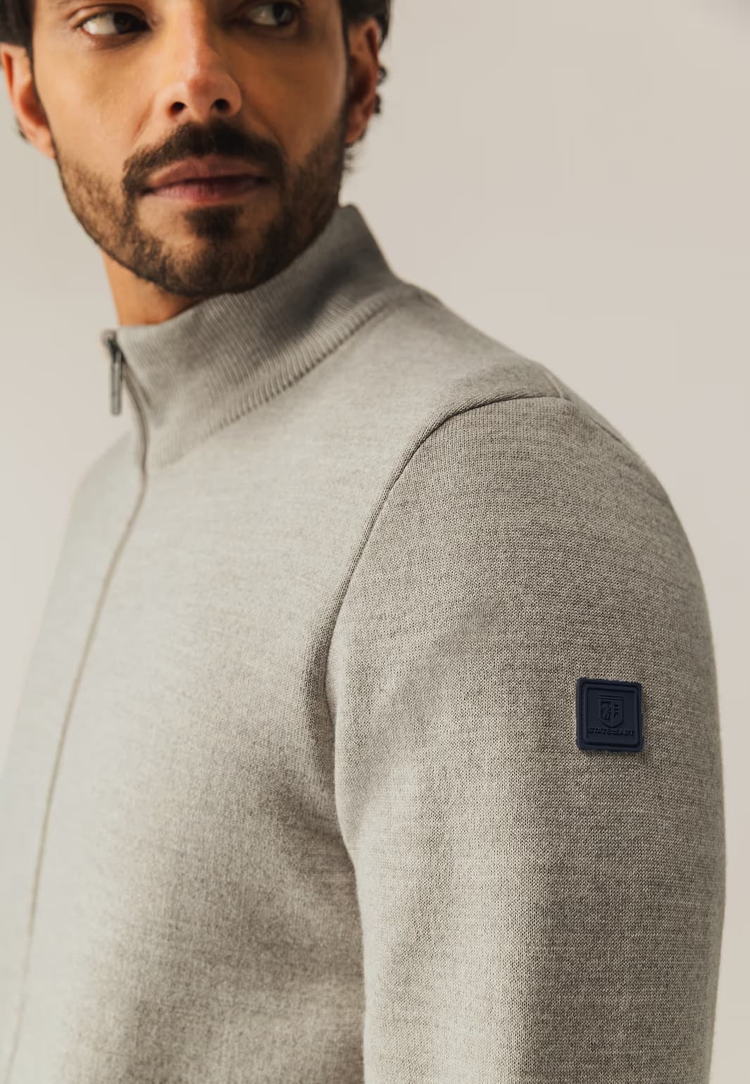 Cardigan zipper