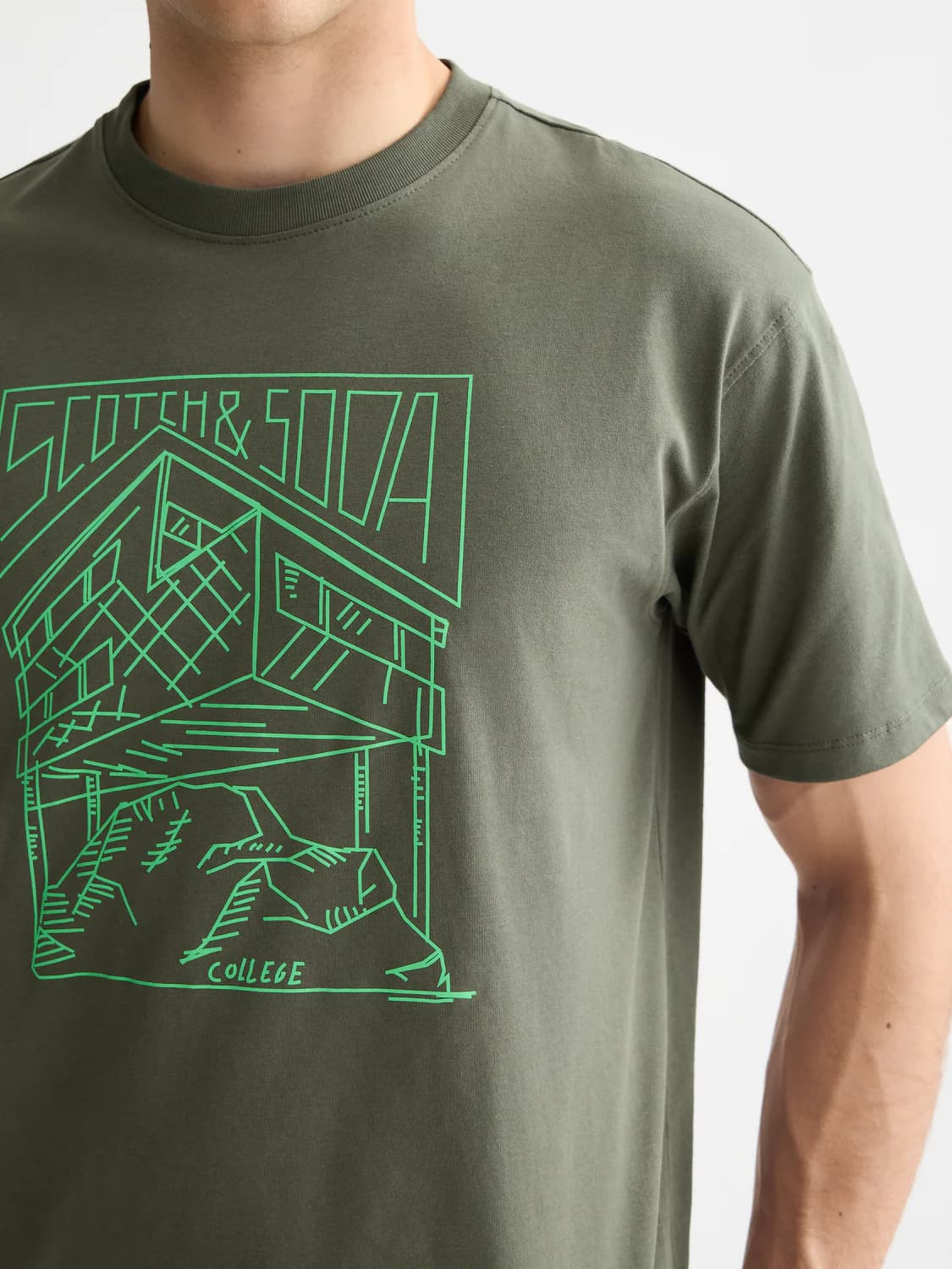 Relaxed fit logo tee