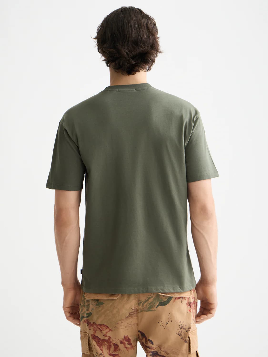 Relaxed fit logo tee