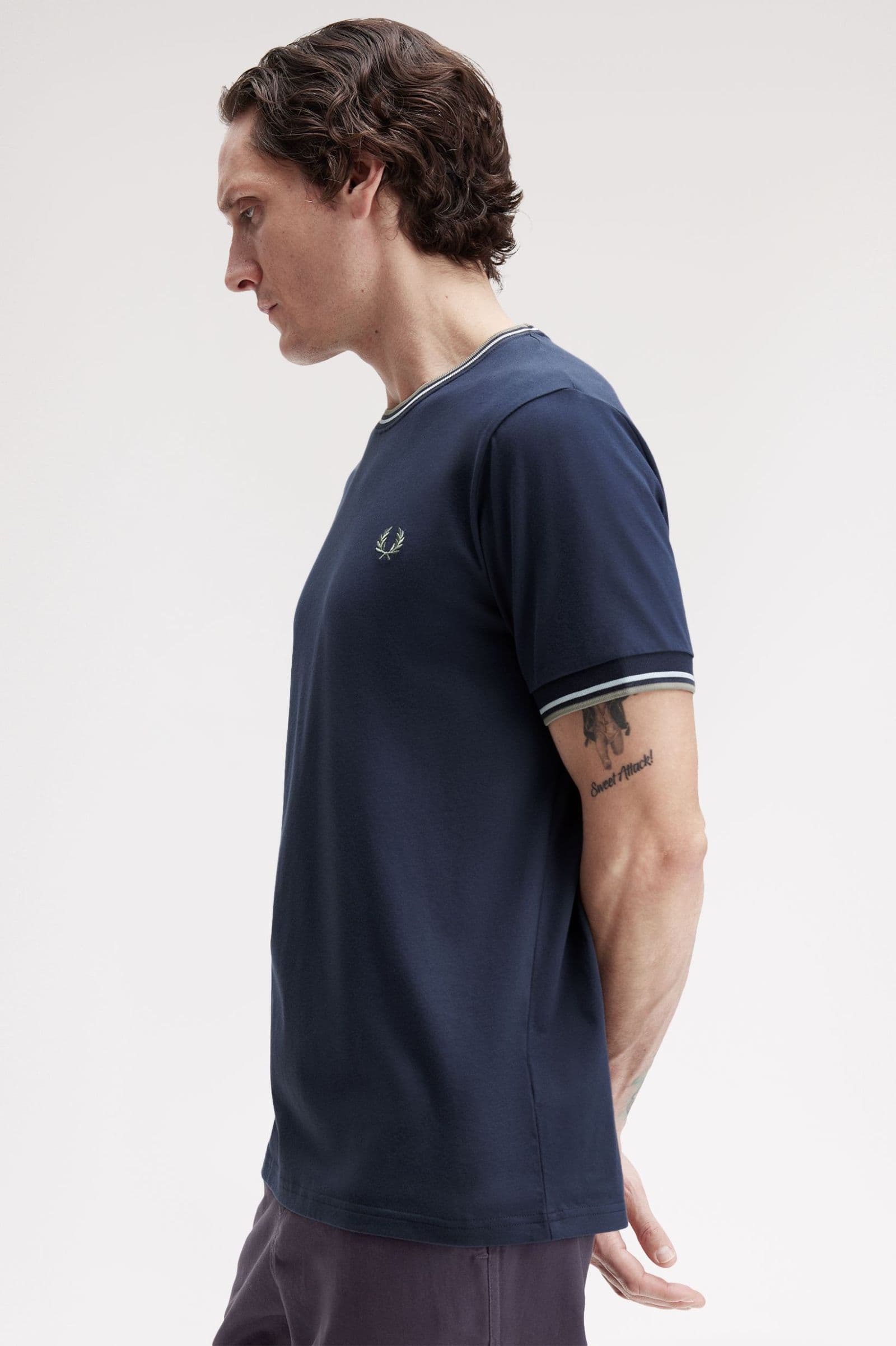 Twin tipped t-shirt