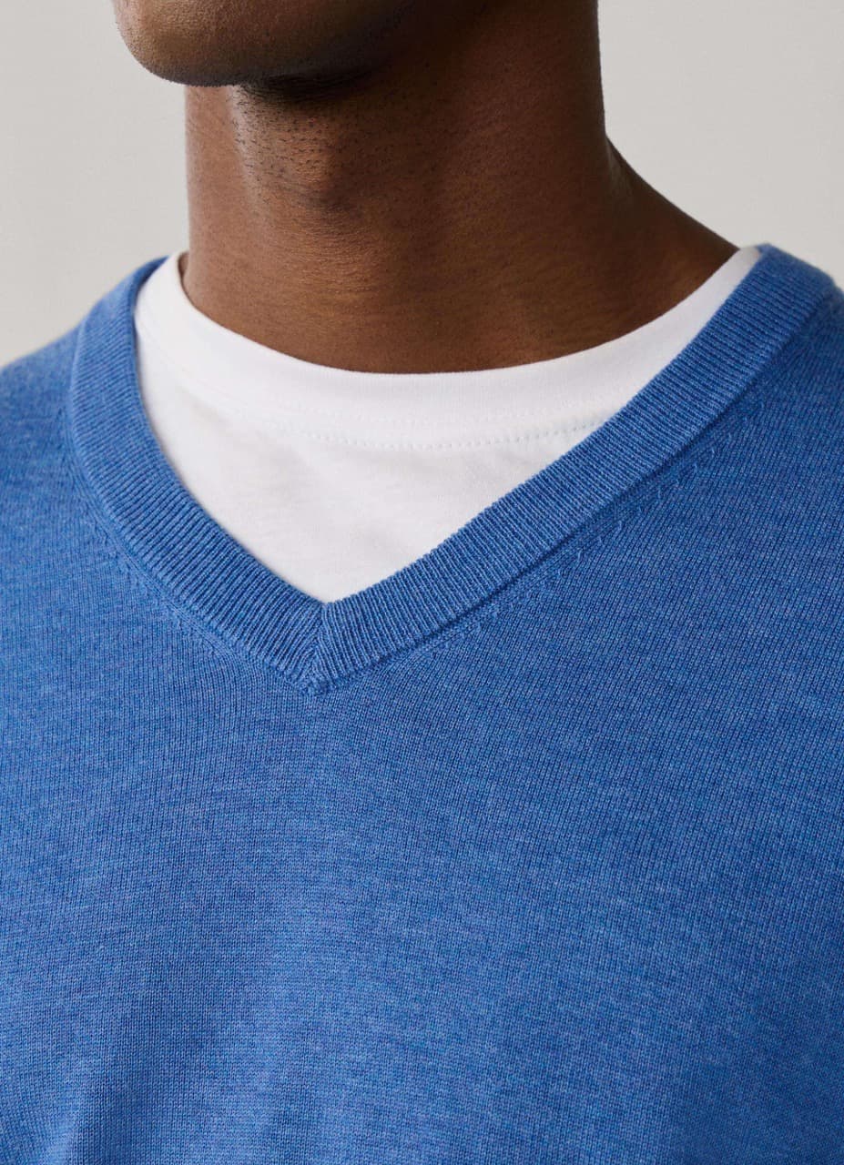 Cotton silk v-neck