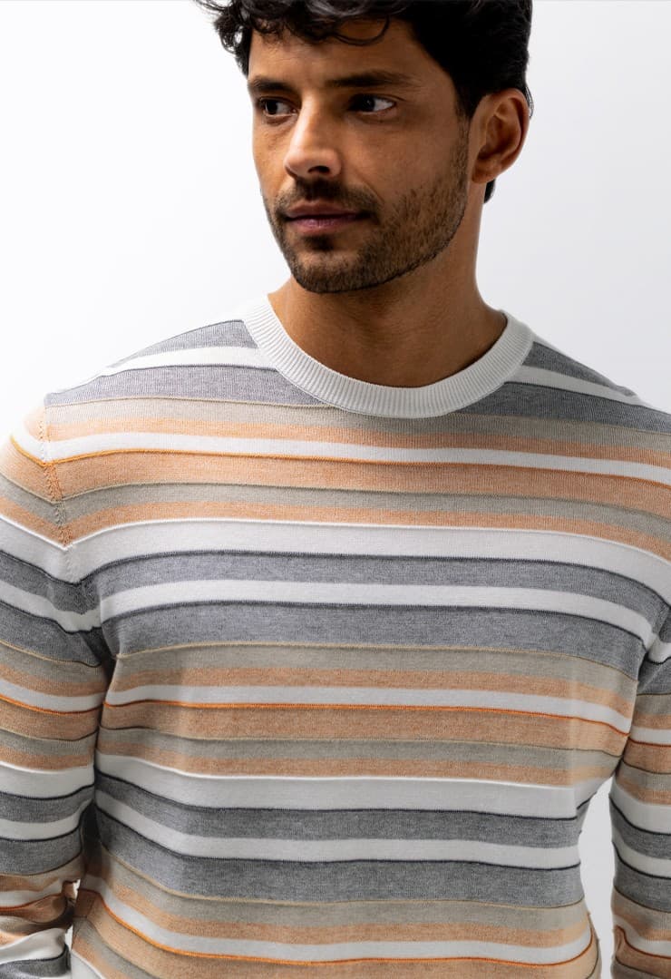 C-neck striped