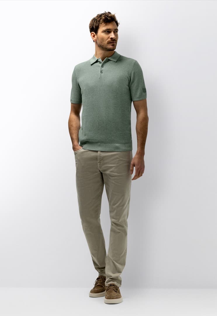 Knitted poloshirt