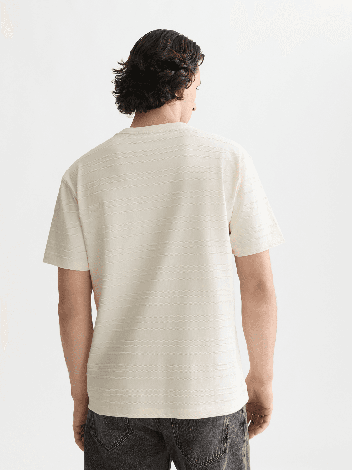 TEXTURED JACQUARD RELAXED-FIT T-SHIRT