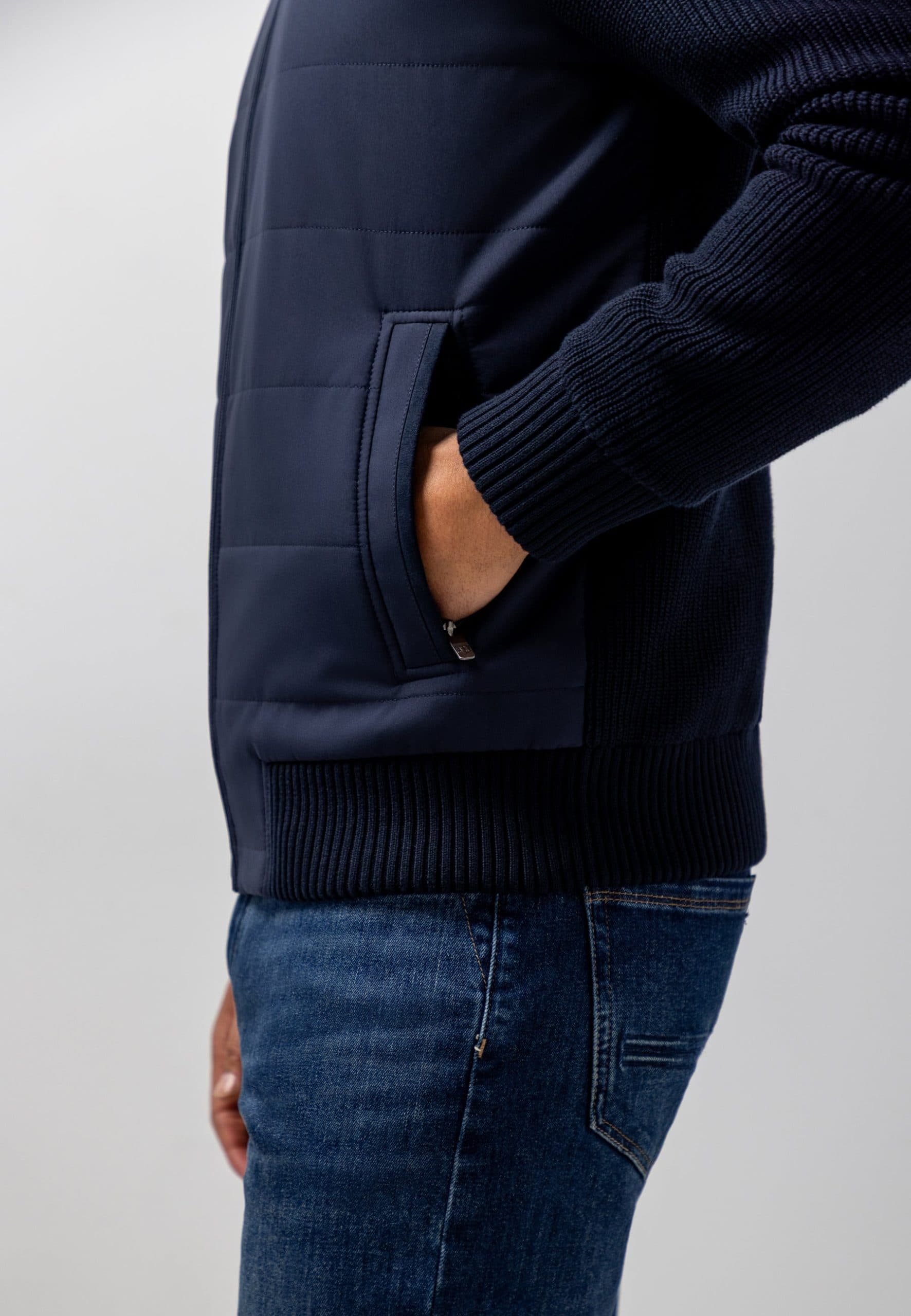 Vest met suèdelook voorzijde 161-26070-5900