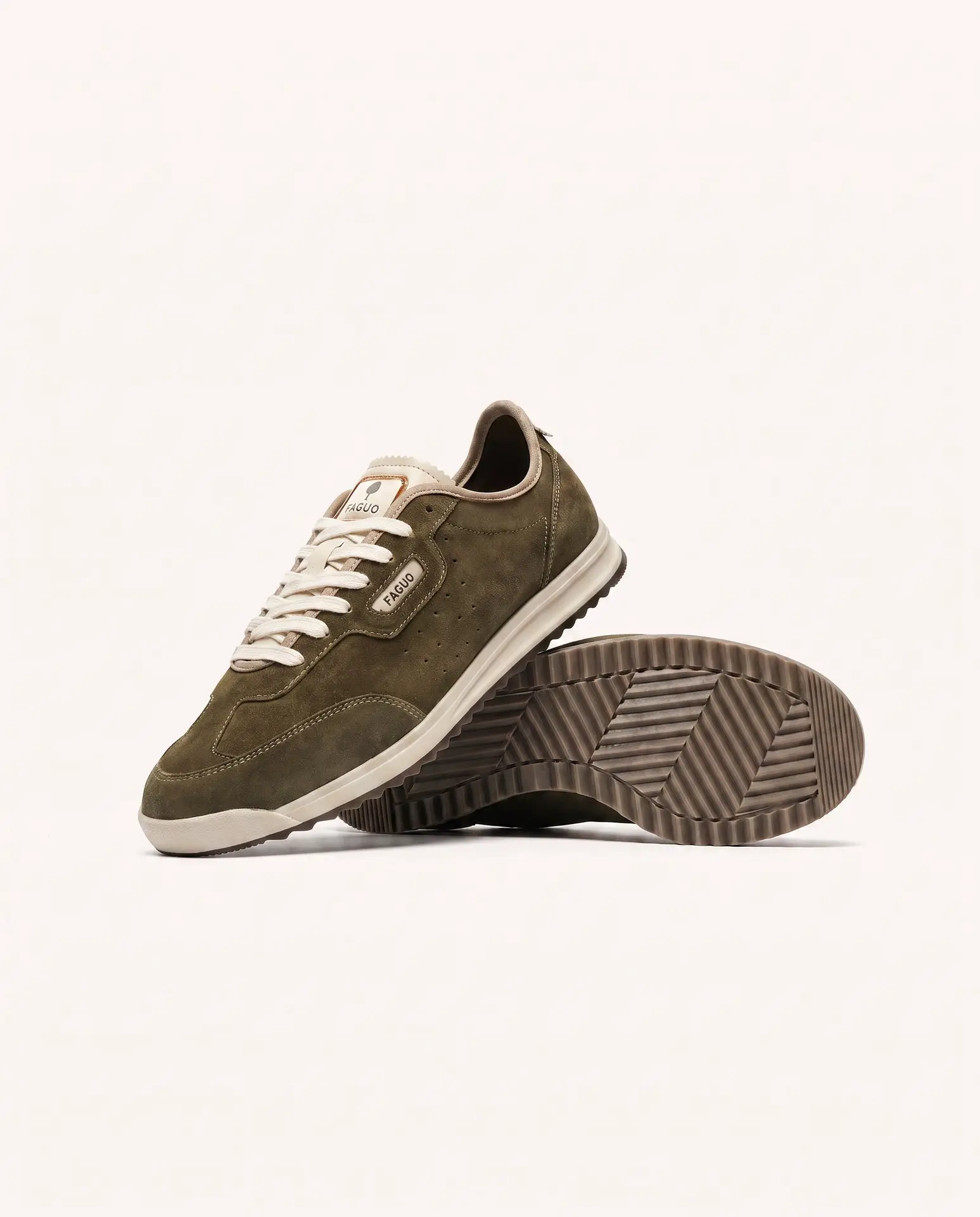 WOODRUN sneakers van suède