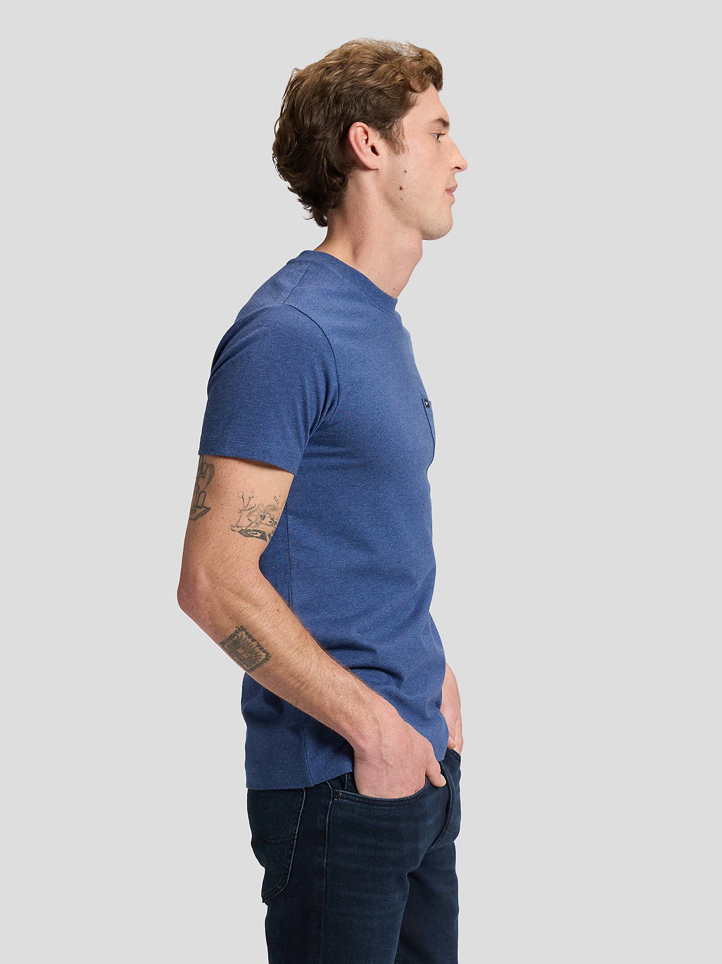 Lee Slim Ultimate Pocket Tee – Navy Mele