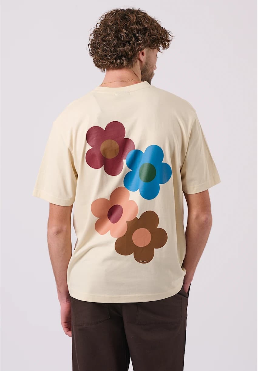 Straight fit tee