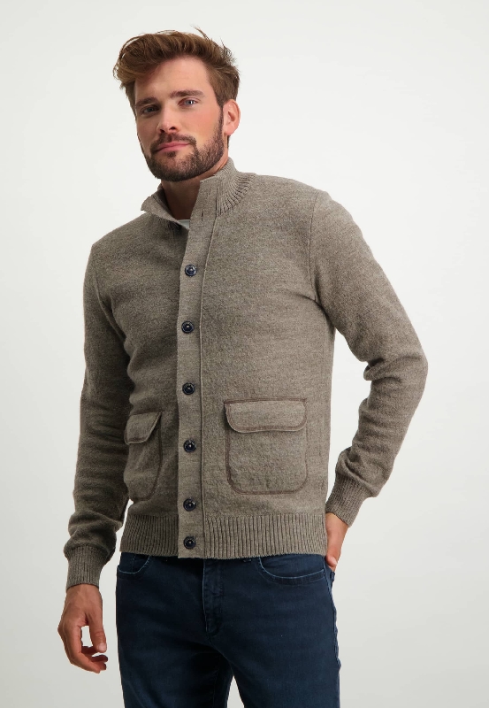 Cardigan button